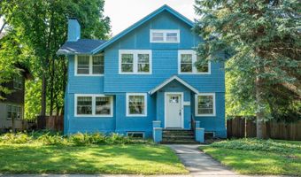 822 7th St, Ames, IA 50010