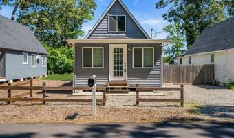 375 E BARNEGAT Ave, Bayville, NJ 08721