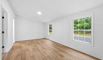 480 Coles Creek Ln, Arvonia, VA 23123
