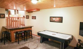 13720 Georgia Dr, Apple Valley, MN 55124
