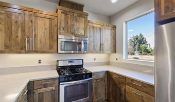 748 NE Vail Ln, Bend, OR 97701