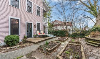 16 7th Ave, Atlantic Highlands, NJ 07716