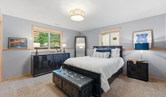 3405 Pawnee Dr SE, Alexandria, MN 56308