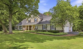 W2530 BROOKHAVEN Drive, Appleton, WI 54915
