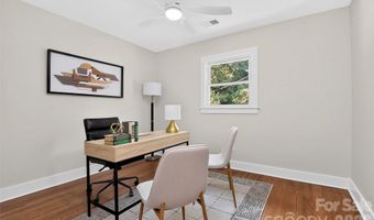 3617 Woodleaf Rd, Charlotte, NC 28205