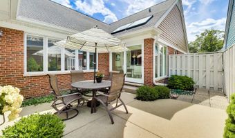 1819 N Normandy Ct, Arlington Heights, IL 60004
