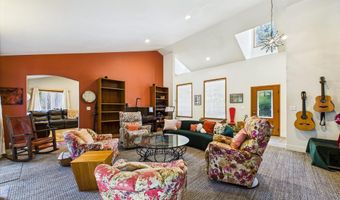 1002 Diamond Dr, Arcata, CA 95521