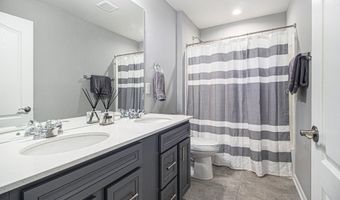 2865 Dillon Dr, Ann Arbor, MI 48105