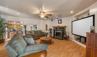 10880 Hess Dr, La Mesa, CA 91941
