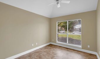 886 On The Grn, Biloxi, MS 39532