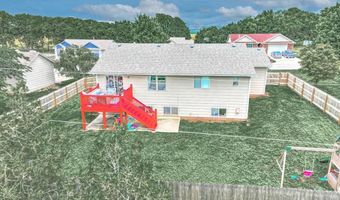 1201 Forrest Glenn Dr, Arkansas City, KS 67005