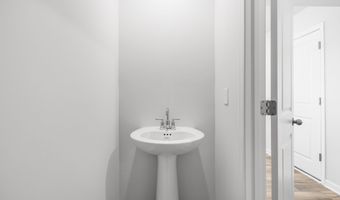 1072 A Dominy Ct, Camden, SC 29020