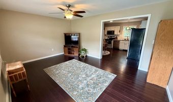 32 Albe Dr, Bennington, VT 05201
