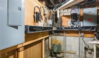 320 7th Ave E, Alexandria, MN 56308