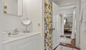 9 Pleasant St, Bath, ME 04530