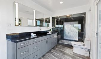 5030 Helix Ter, La Mesa, CA 91941