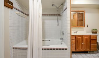1121 Pauline Blvd, Ann Arbor, MI 48103