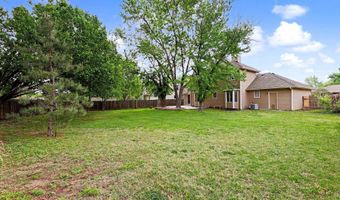 4628 N Farmstead Ct, Bel Aire, KS 67220