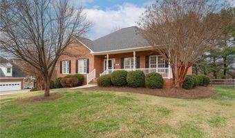 135 Suntree Dr, Advance, NC 27006