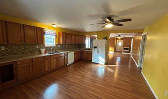 1026 TOM WHITE Rd, Big Sandy, TN 38221
