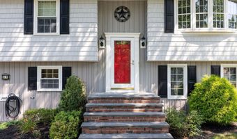 81 Minnesota Ln, Bristol, CT 06010