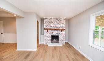 2031 Evergreen Dr, Boiling Springs, SC 29316