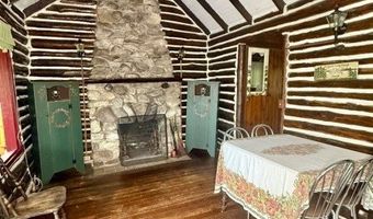 57 Lakeside Dr, Alloway, NJ 07461