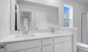 1062 C Dominy Ct, Camden, SC 29020