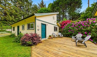 402 Tanglewood Rd, Arcata, CA 95521