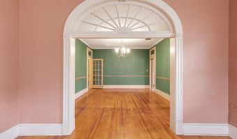 709 E Lafayette St, Abbeville, LA 70510
