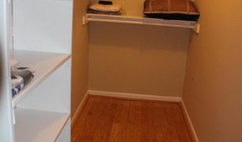 2500 N VAN DORN St 316, Alexandria, VA 22302