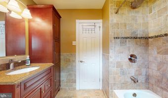 38 WARD Ave, Audubon, NJ 08106