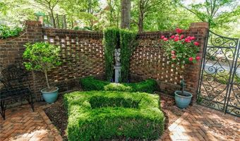101 Middleton Ct, Athens, GA 30606