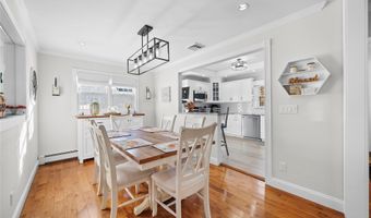 160 Grand Central Ave, Amityville, NY 11701