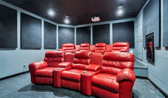 113 Arneytown Hornerstown Rd, Allentown, NJ 08501