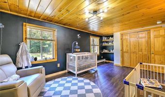 10 Narrow Ln, Charlestown, RI 02813