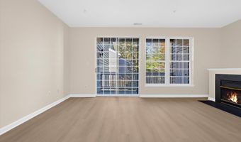 2004 PEGGY STEWART Way 204, Annapolis, MD 21401