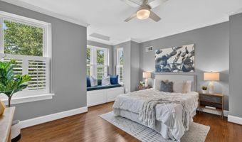 641 11TH St NE, Washington, DC 20002