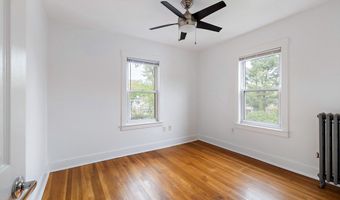 699 Hyde Park Ave 6, Boston, MA 02131