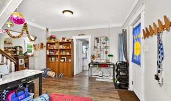 210 W State St, Athens, OH 45701