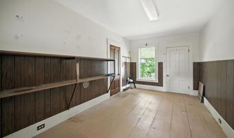 36 CHESTER St, Chester, NH 03036