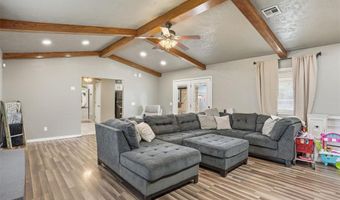 319 Cameron Dr, Altus, OK 73521