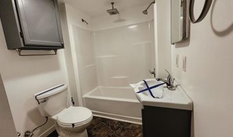 214 N Grover Ave, Alma, MI 48801