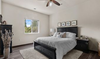 1074 W WILLIS Way, Appleton, WI 54913