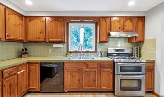 12485 N Lawn Ct, Alden, NY 14004