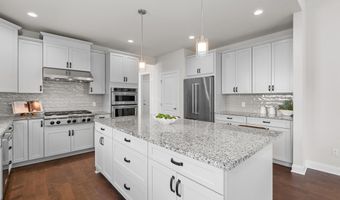 3048 N Spurway Dr, Ann Arbor, MI 48105