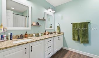 16 Sherwood Ln, Beaufort, SC 29907