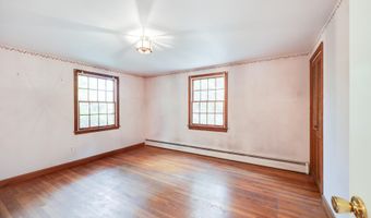 20 Sun Cir, Bourne, MA 02532