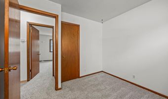 168 Linden Cir, Apple Valley, MN 55124