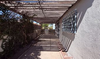 700 Dakota St SE, Albuquerque, NM 87108